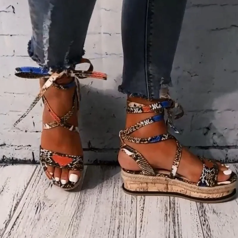 Kadın Sandalet Ayakkabı Yılan Kama Platformu Topuklu Çapraz Kayış Ayak Bileği Peep Toe Plaj parti ayakkabıları Zapatos  Görüntü 2