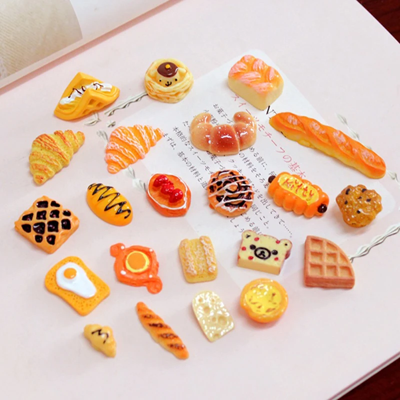 3 Adet / grup Sahte Gıda DIY Minyatür Yapay Kek Kruvasan Ananas Topuz Bisküvi Dekoratif El Sanatları Oyun Bebek Evi Oyuncak Görüntü 3