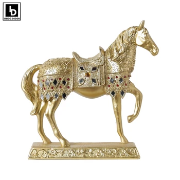 Altın Savaş Atı Unicorn Heykeli Heykel Modern Hayvan Figürleri Ofis Masası İskandinav Ev Dekor Dekorasyon Aksesuarları Süsler