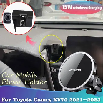 Araba telefon tutucu Toyota Camry için XV70 Daihatsu Altis SX SE Hibrid XLE 2021 ~ 2023 Manyetik Destek Kablosuz Şarj Aksesuarları