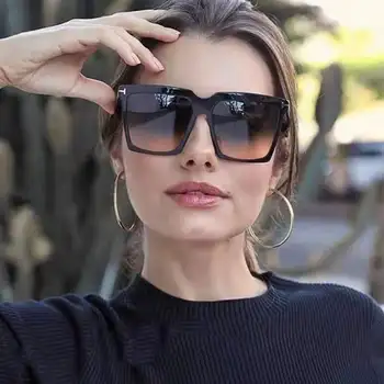 Klasik Vintage Kare Boy Güneş Gözlüğü Retro Degrade Büyük Çerçeve güneş gözlüğü Kadınlar İçin Lüks güneş gözlüğü Gözlüğü Oculos