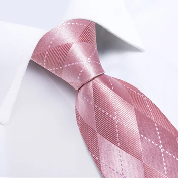 Lüks Tasarımcı Pembe Ekose ipek kravatlar Erkekler İçin 8cm İş Düğün Boyun Kravat Mendil Kol Düğmeleri Seti Hediye Erkekler İçin Toptan