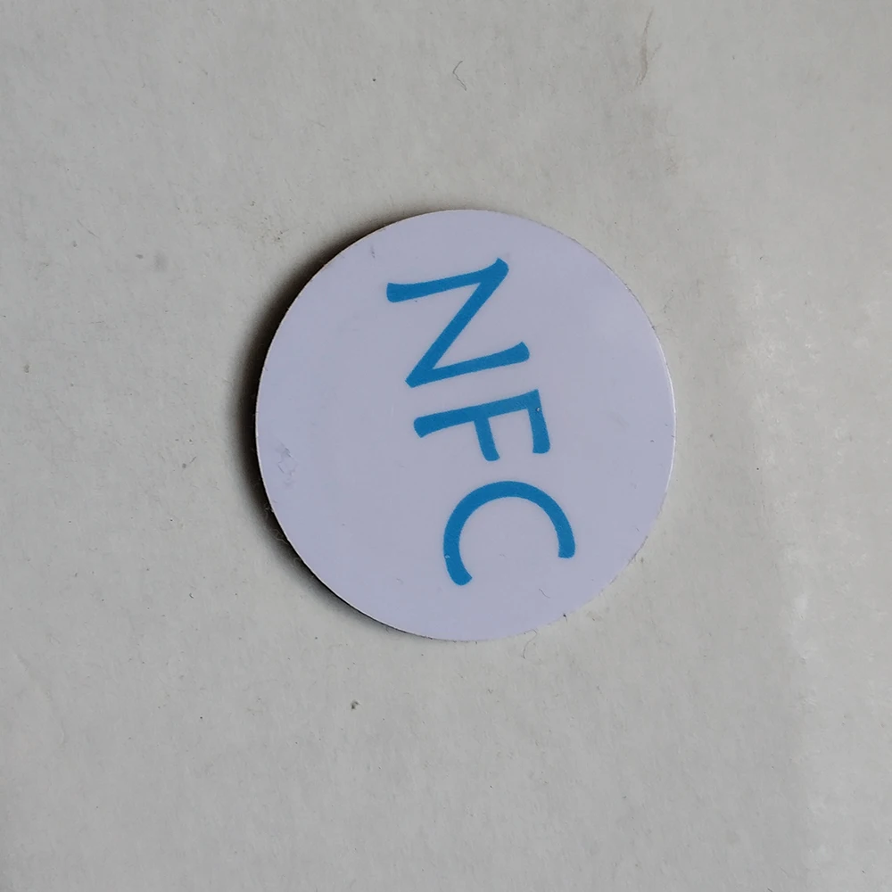 NFC ntag213 etiket anti metal etiket 13.56 MHz ıso14443a ntag216 açık su geçirmez muayene etiketi istikrarlı okuma mesafesi Görüntü 4