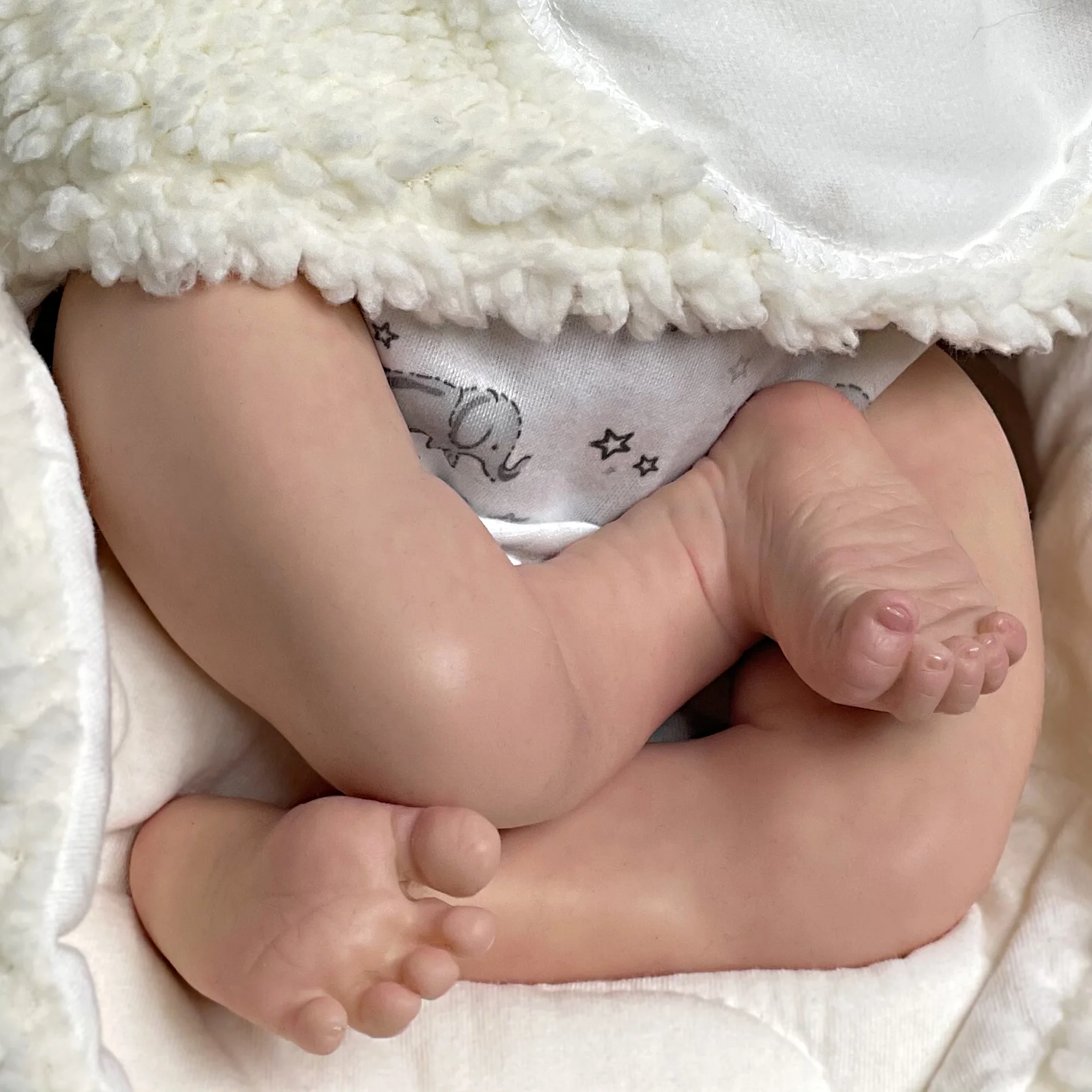 50CM Levi Katı Silikon Yeniden Doğmuş Bebek El Yapımı Boyalı Gerçekçi Bebe Reborn Bebek Muñecas Para Niñas Oyuncaklar noel hediyesi Görüntü 4