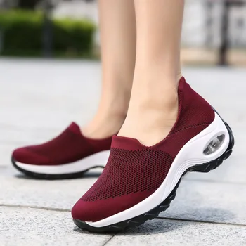 Örgü Nefes Spor Ayakkabı Kadın koşu ayakkabıları Slip-On Bayanlar Loafer'lar Moccasins Kadın gündelik spor ayakkabısı Kadın yürüyüş ayakkabısı